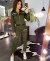 Спортивный костюм в стиле милитари