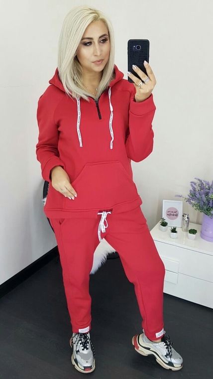 Спортивный костюм