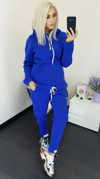 Спортивный костюм