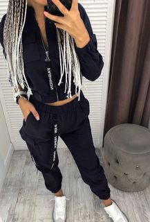 Спортивный костюм чёрного цвтеа