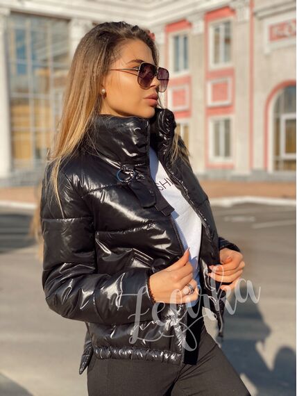 Женская курточка на весну