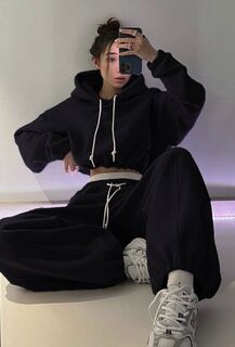 Спортивный костюм Спортивный костюм