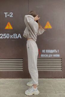Спортивный костюм Спортивный костюм