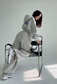 Спортивный костюм Спортивный костюм