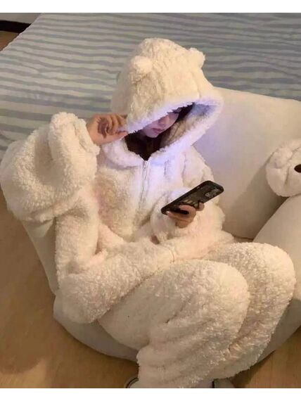 Костюм