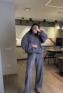 Спортивный костюм Спортивный костюм