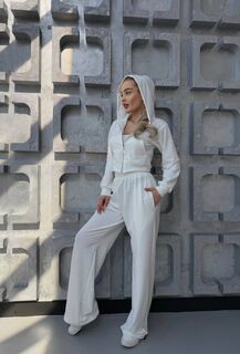 Спортивный костюм Спортивный костюм