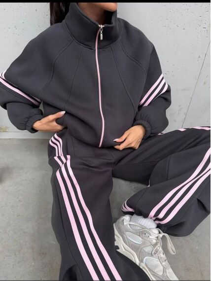 Спортивний костюм