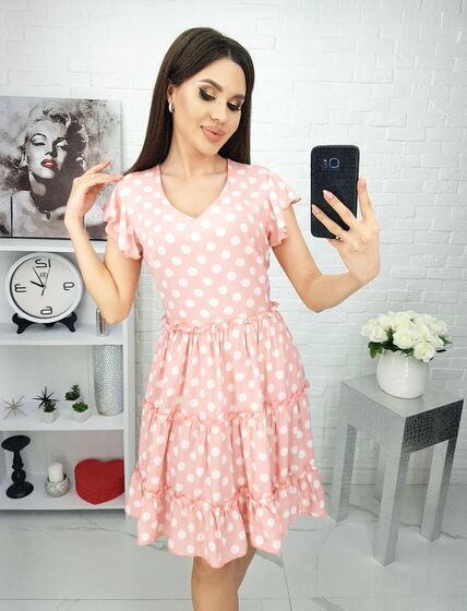 Платья