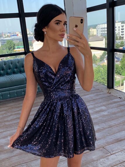 Сверкающее платье мини из пайеток